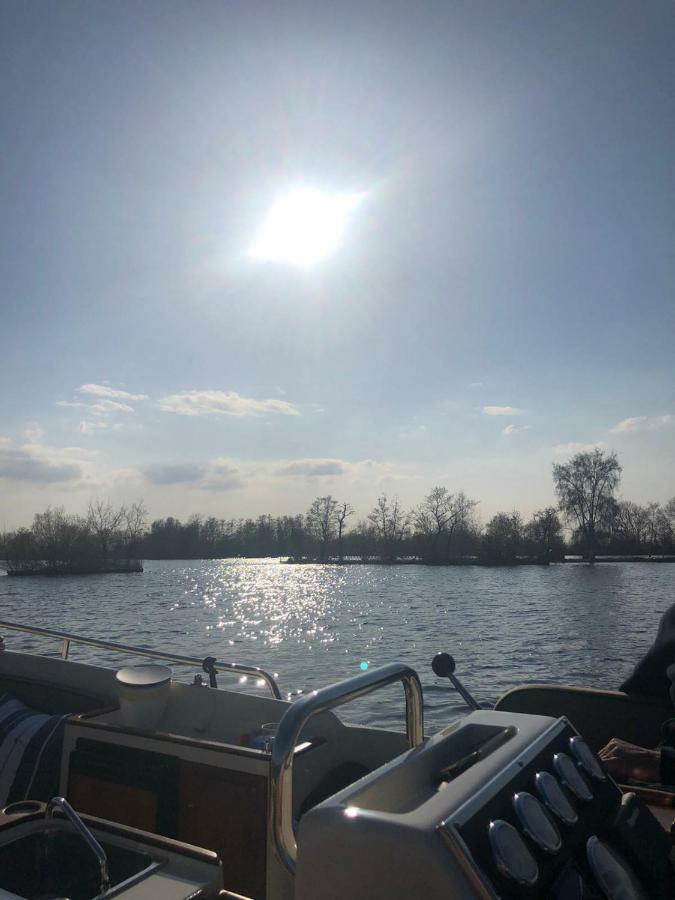 My Tiny Bliss Vinkeveense Plassen Exterior photo