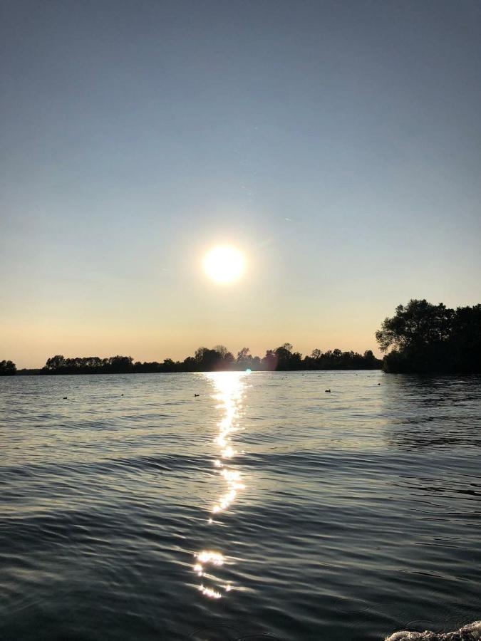 My Tiny Bliss Vinkeveense Plassen Exterior photo